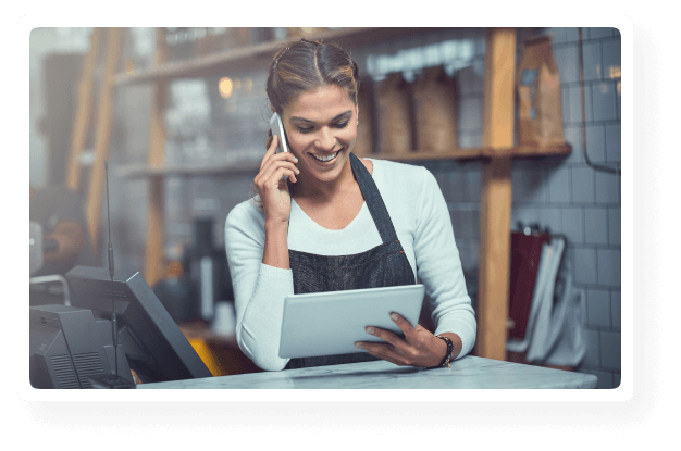 A woman manage her business efficiently using pos billing software